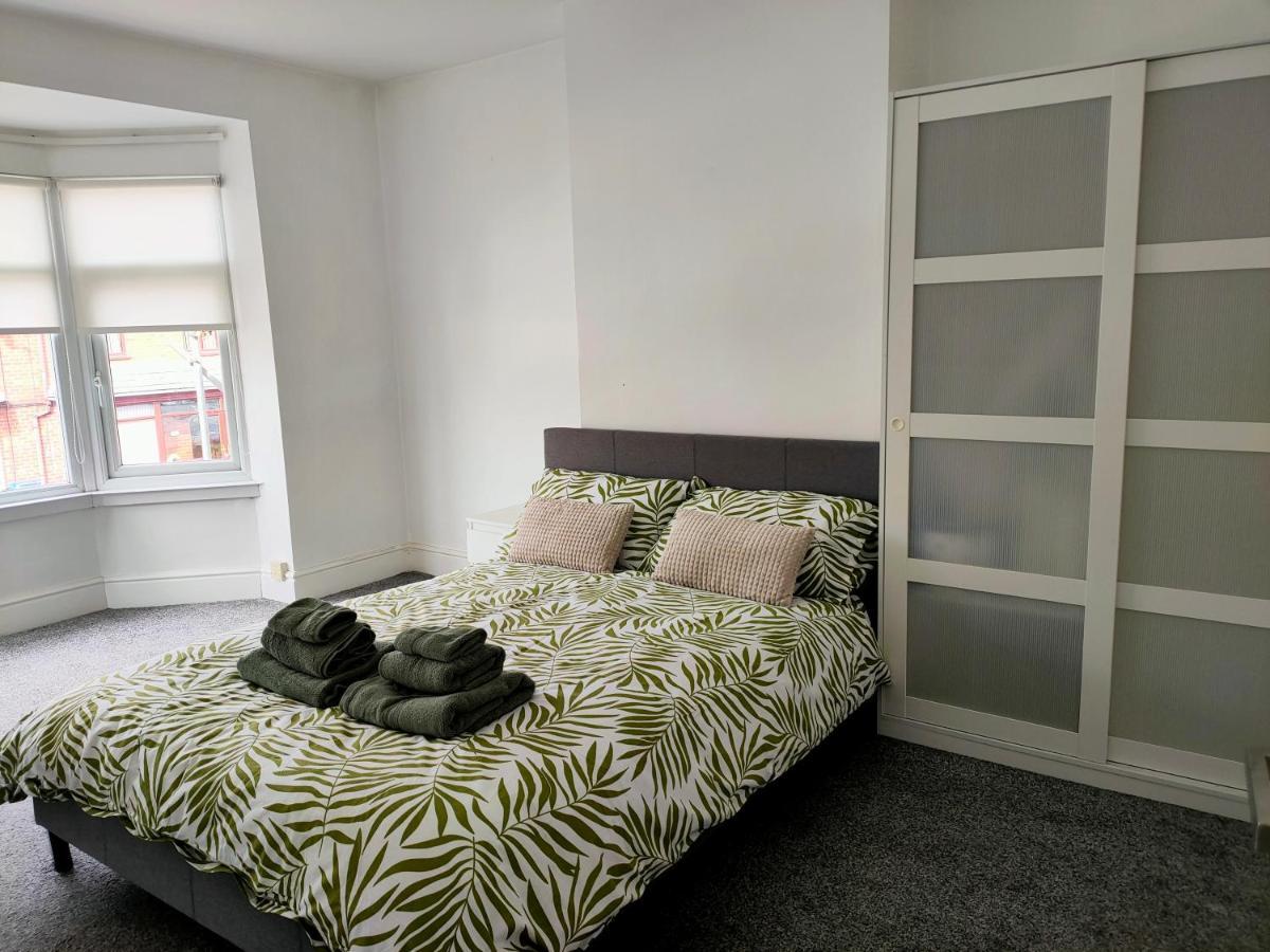Wentworth Road Accomodation ดอนคาสเตอร์ ภายนอก รูปภาพ